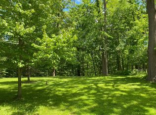 23900 Samoset Trl, Southfield, MI 48033