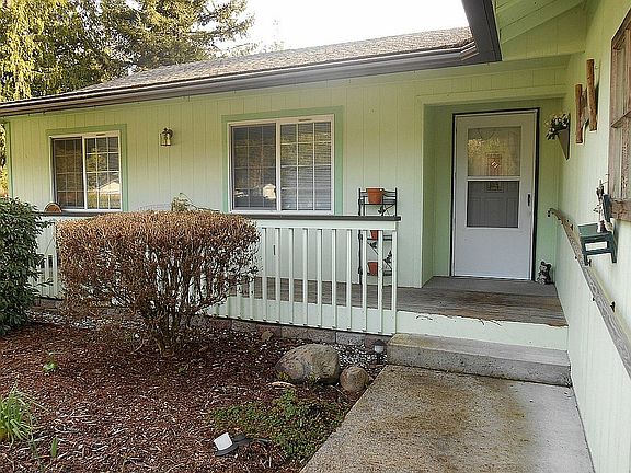 2nd image of 318 Country Estates Dr W