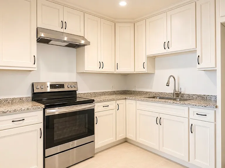 341 W Dryden St #A — Photo 2
