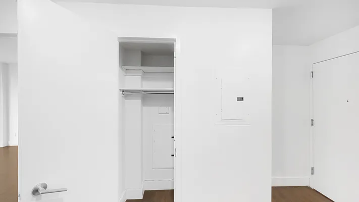 Rented by Keller Williams NYC | media 27