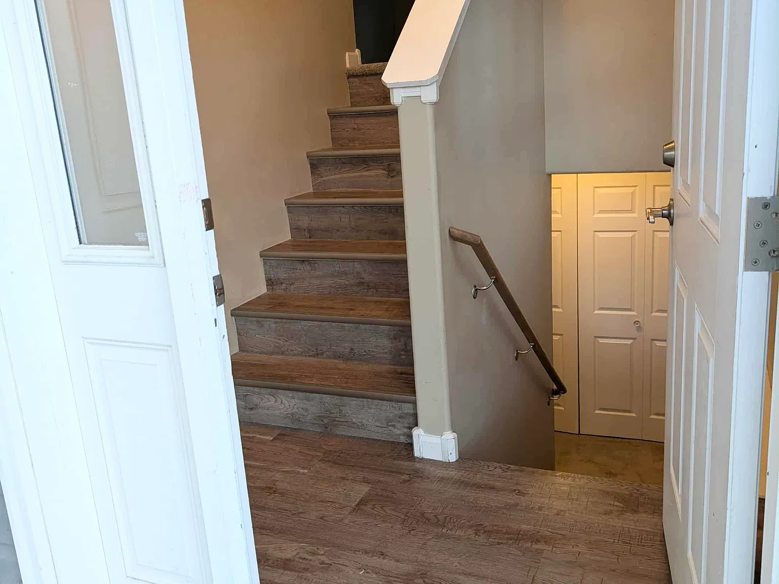 2204 10th Ave N - 2204 — Photo 3