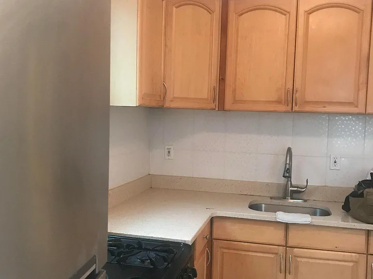 120 Washington Ave #1 — Photo 9