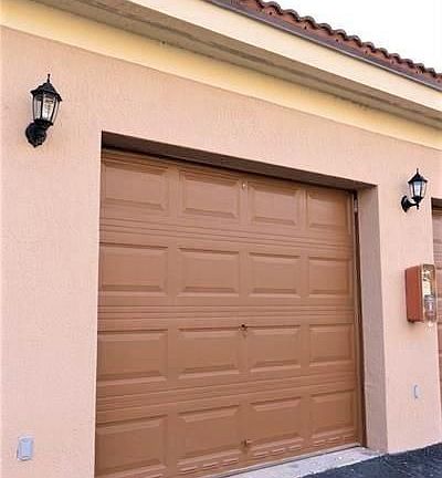 2nd image of 1210 Villa Ln #1210