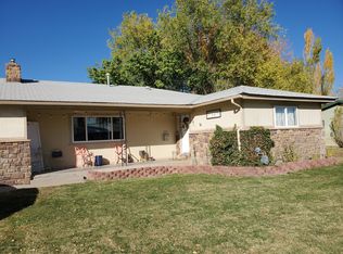 1210 E 25th St, Farmington, NM 87401