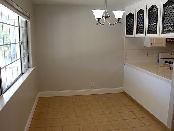 4th image of 13057 Brown Ave