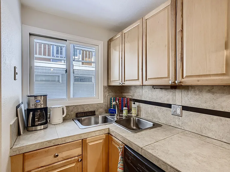 2201 Pearl St #122 — Photo 12