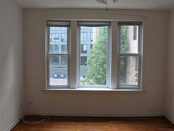 2nd image of 1230 W Winnemac Ave #1
