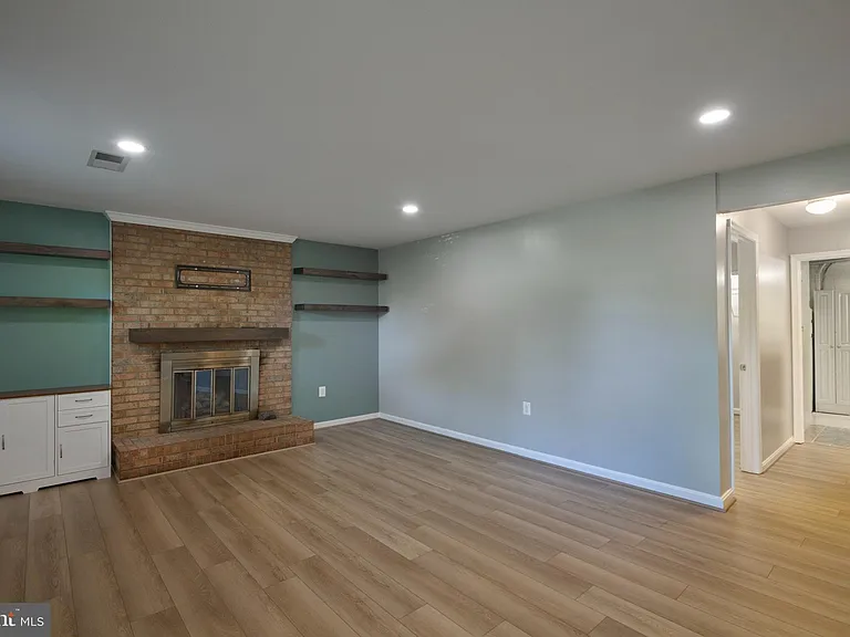 2403 Arrow Park Dr — Photo 40