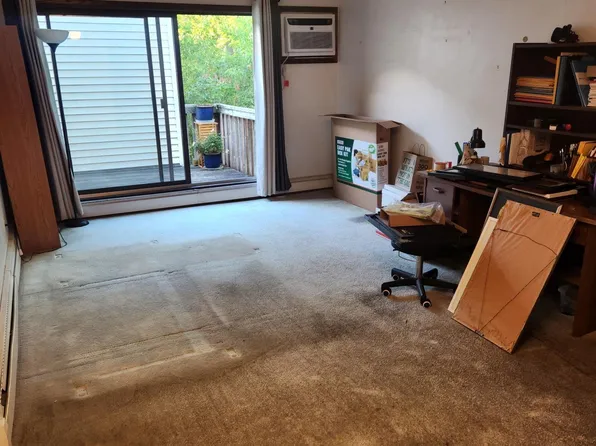7412 72nd Ln N APT 318, Brooklyn Park, MN 55428