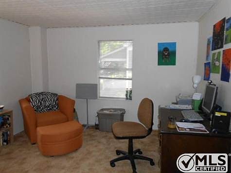5th image of 213 Williams St