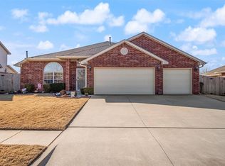 1208 Deer Run Dr, Norman, OK 73071