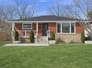 26 Geneva Dr, Hamilton, ON L9C 3Z5
