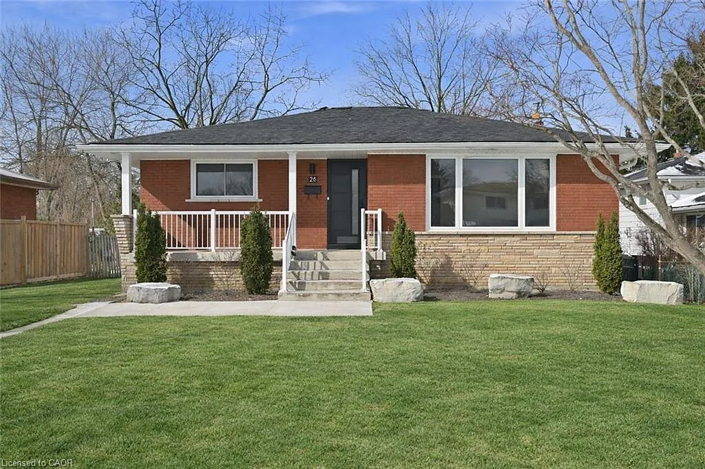 26 Geneva Dr photo 1