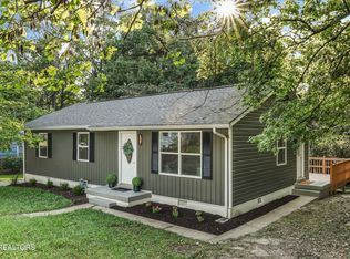 116 E Arrowwood Rd, Oak Ridge, TN 37830