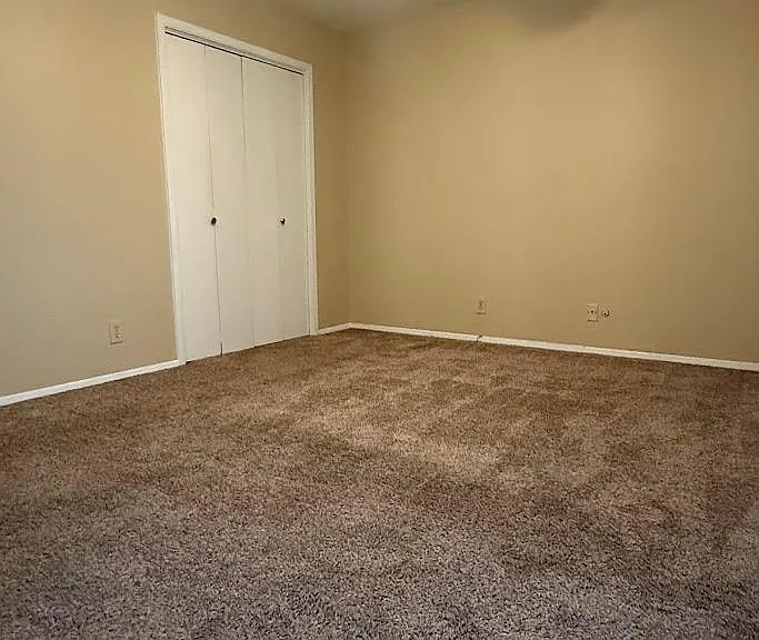 202 E 45th St #306 — Photo 11