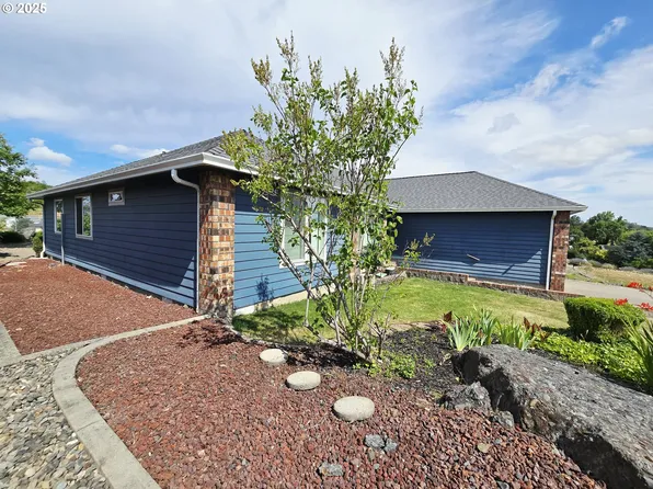 292 Jamie Loop, Roseburg, OR 97471