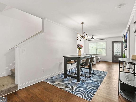 4th image of 545 Elmwood Rd NW