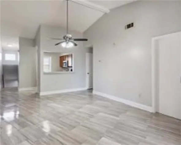 2425 Oxford Pl #171 — Photo 2