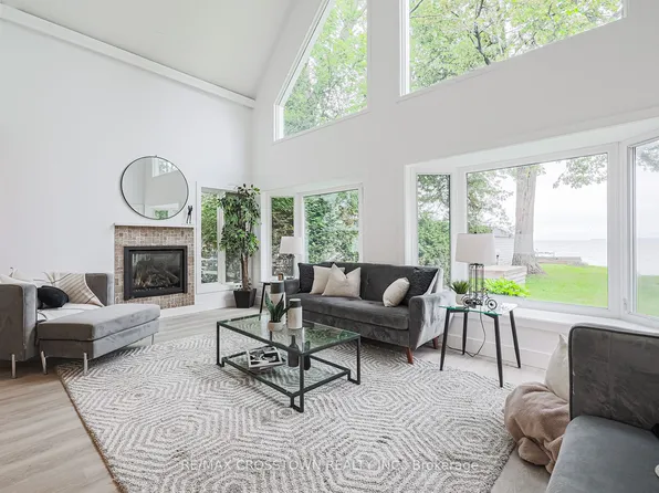 128 Moores Beach Rd, Georgina, ON L0E 1N0