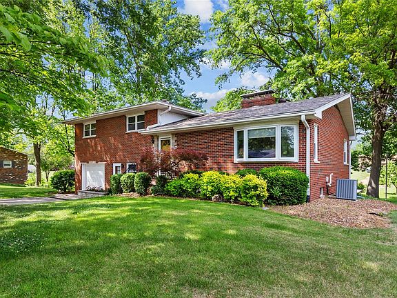 2nd image of 34 Kendall Dr