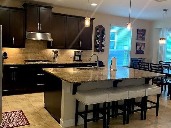 3rd image of 14091 Prater Ct