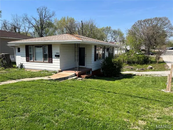 3548 Oscar Ave, Alton, IL 62002