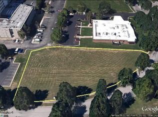 8800 Ballentine St, Overland Park, KS 66214