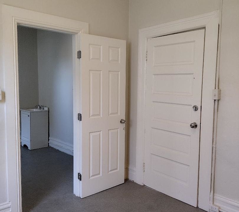 2nd image of 656 Pacific Ave APT 33