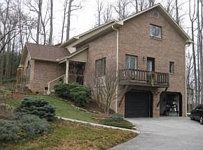2nd image of 3624 Honeywood Dr
