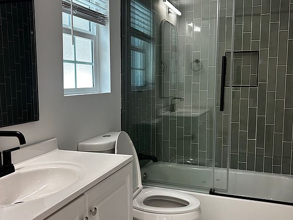 5th image of 10435 Ashton Ave #10431