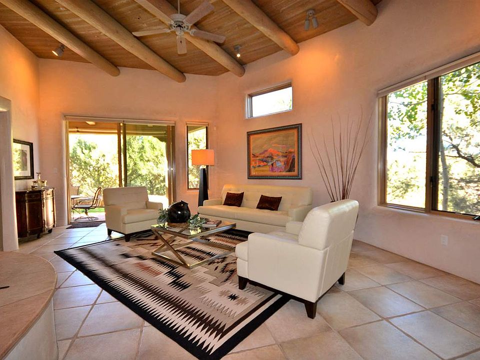 1st image of 553 Los Nidos Dr