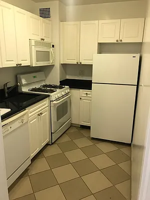 Rented by Hampshire Assets LLC | media 55