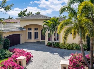 564 Coral Dr, Naples, FL 34102