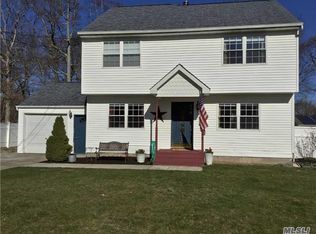 116 Noel Dr, Centereach, NY 11720