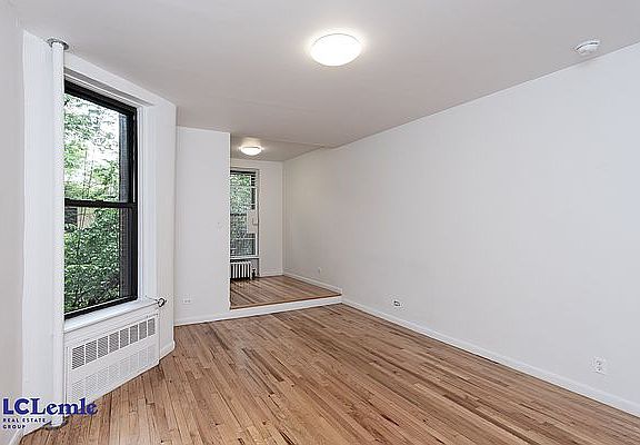 5th image of 204 E 84th St APT 4C
