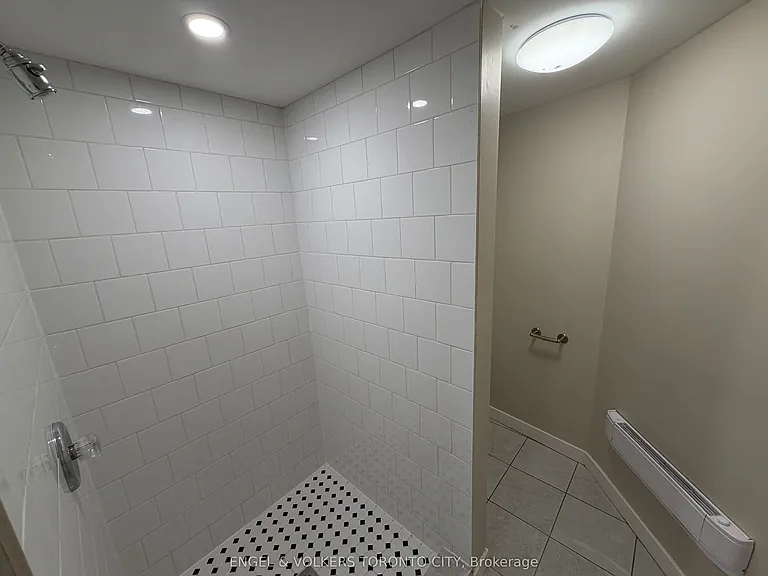 10 Mosley St #2B — Photo 15