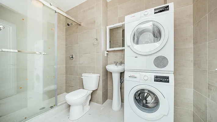 Rented by Nooklyn NYC LLC | media 19