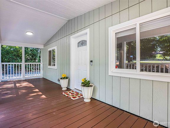 3rd image of 13622 138th Avenue NW