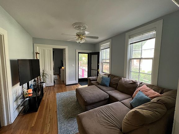 5th image of 3909 Bridge Ave