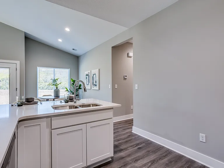 3209 E Thunder St — Photo 11