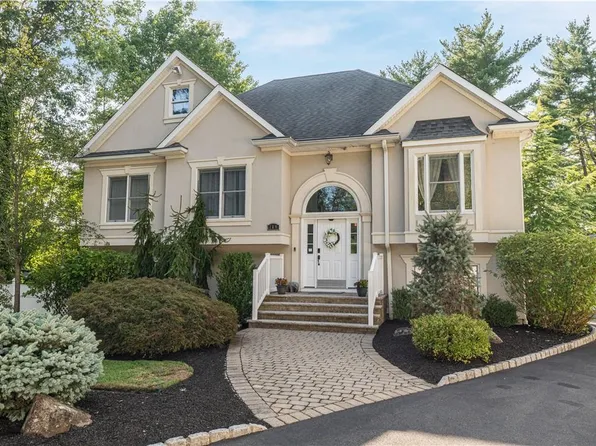 160 Ridge, Valley Cottage, NY 10989