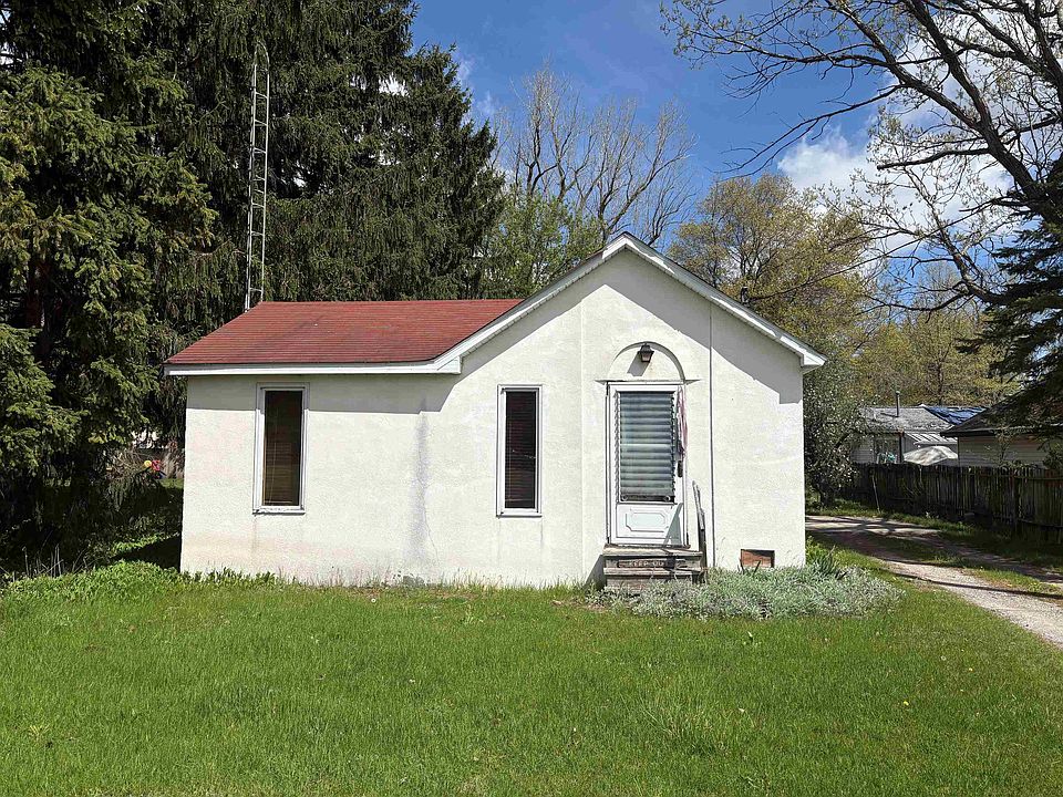 1st image of 710 Bentley St