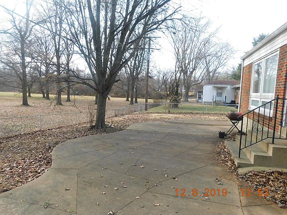 2nd image of 9 Forest Home Ct