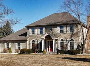 2114 Bannockburn, Inverness, IL 60067