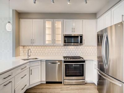 33 W Ontario St APT 54G, Chicago, IL, 60654