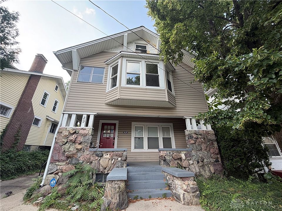 1st image of 29 Laura Ave