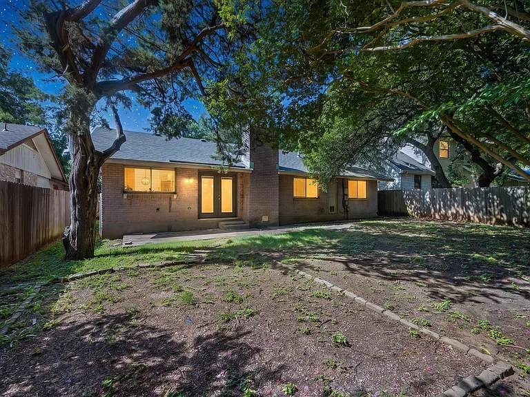 10102 Missel Thrush Dr — Photo 2