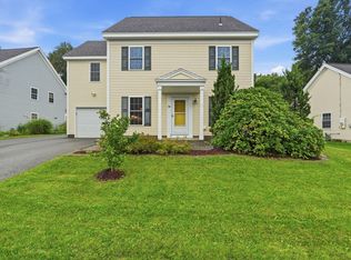 36 Treehouse Cir, Easthampton, MA 01027