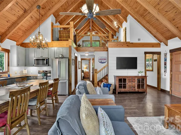 196 Fern Loop, Lake Lure, NC 28746