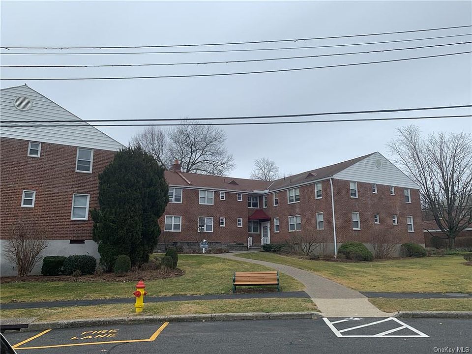 1st image of 13 Bryant Cres APT 2L